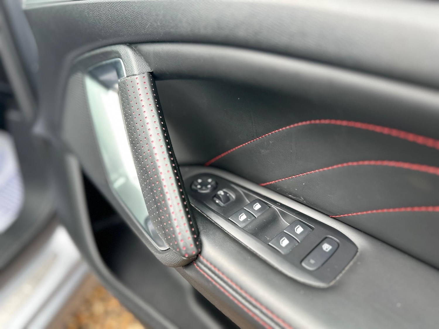 Used Peugeot 308 2017 for sale - 76360345: Photo 66