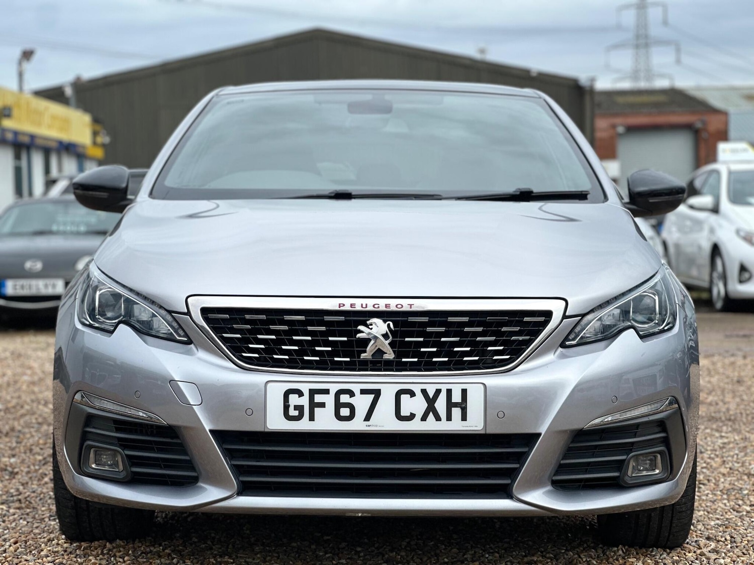 Used Peugeot 308 2017 for sale - 76360345: Photo 8
