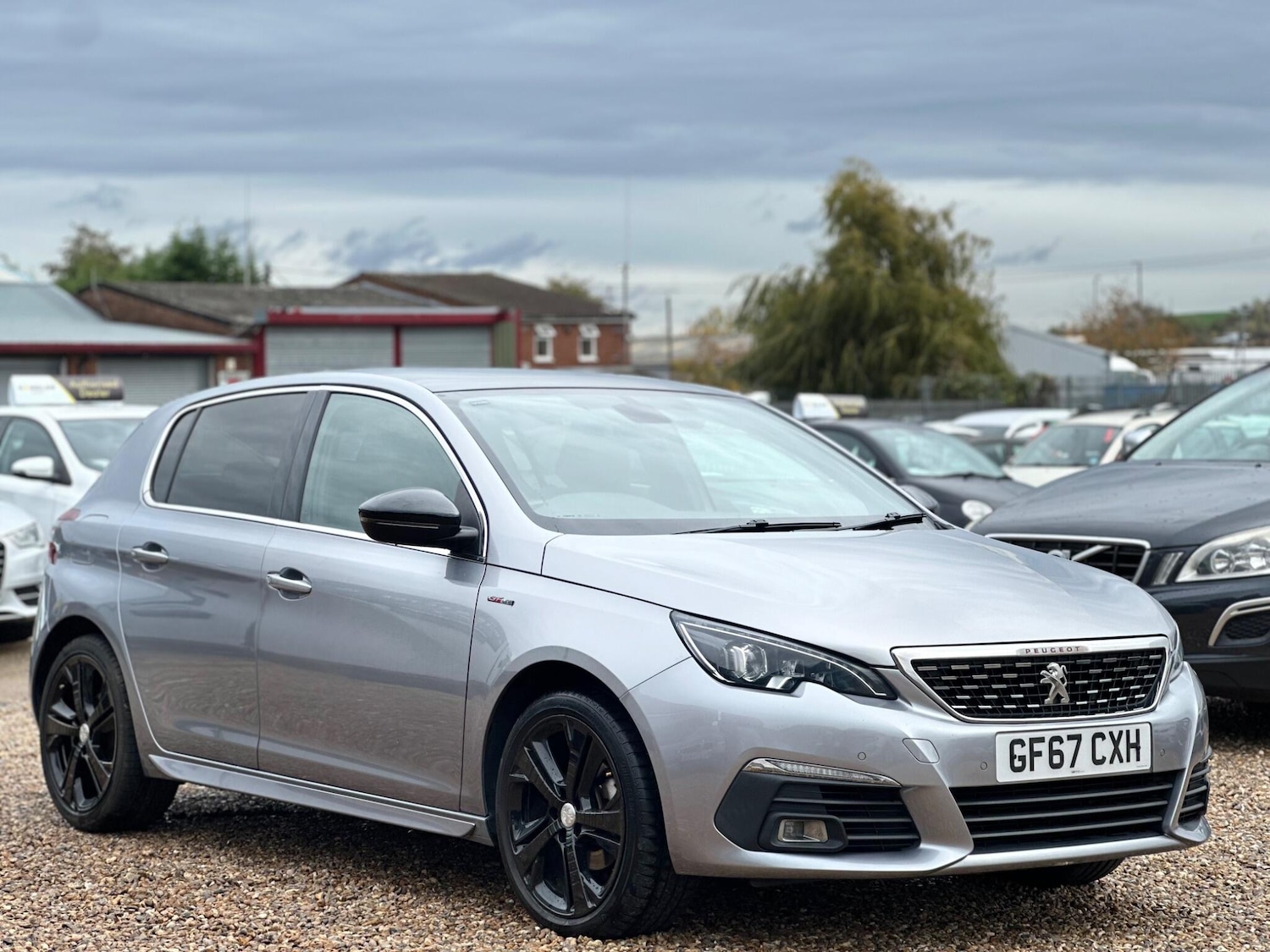 Used Peugeot 308 2017 for sale - 76360345: Photo 9