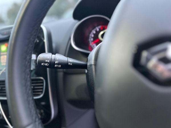 Used Renault Clio 2019 for sale - 76200907: Photo 35