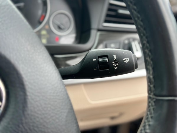 Used BMW 5 Series 2011 for sale - 76295474: Photo 35