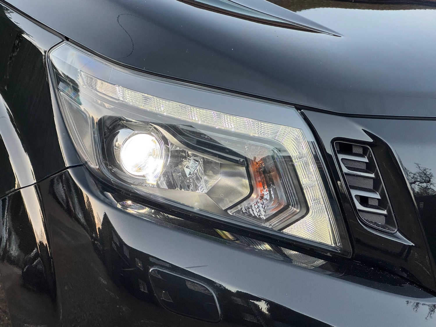 Used Nissan Navara 2021 for sale - 76898308: Photo 43