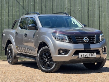 Used Nissan Navara 2020 for sale - 79336968: Photo