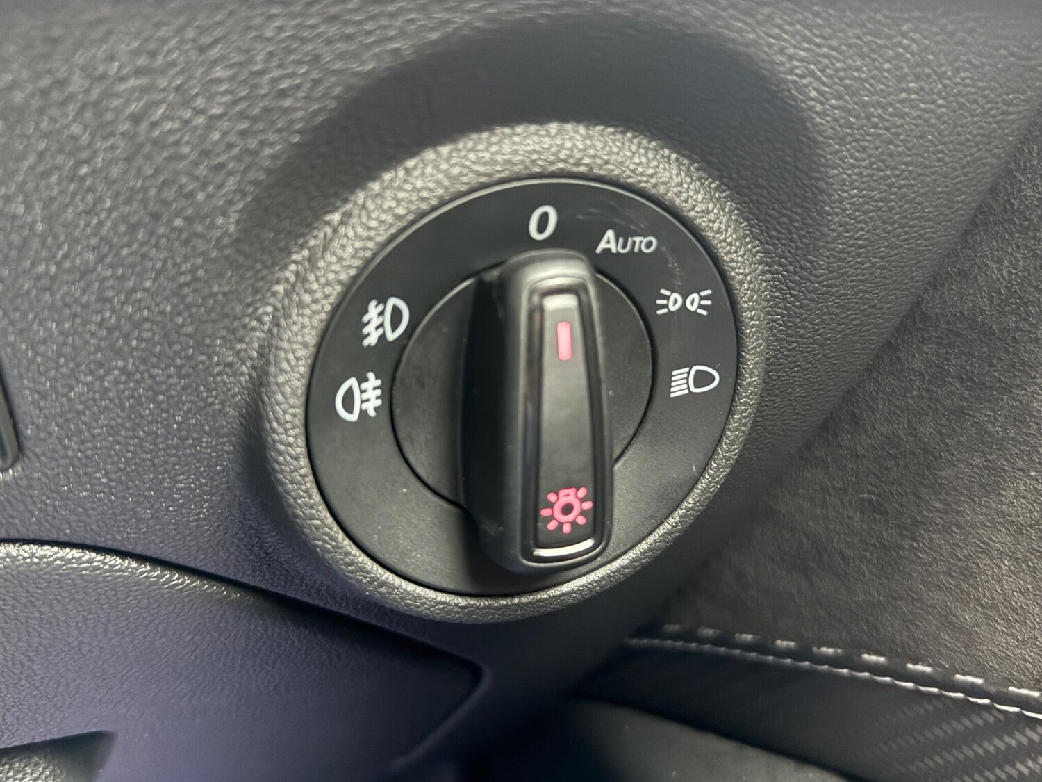 Used SEAT Leon 2019 for sale - 77683834: Photo 31