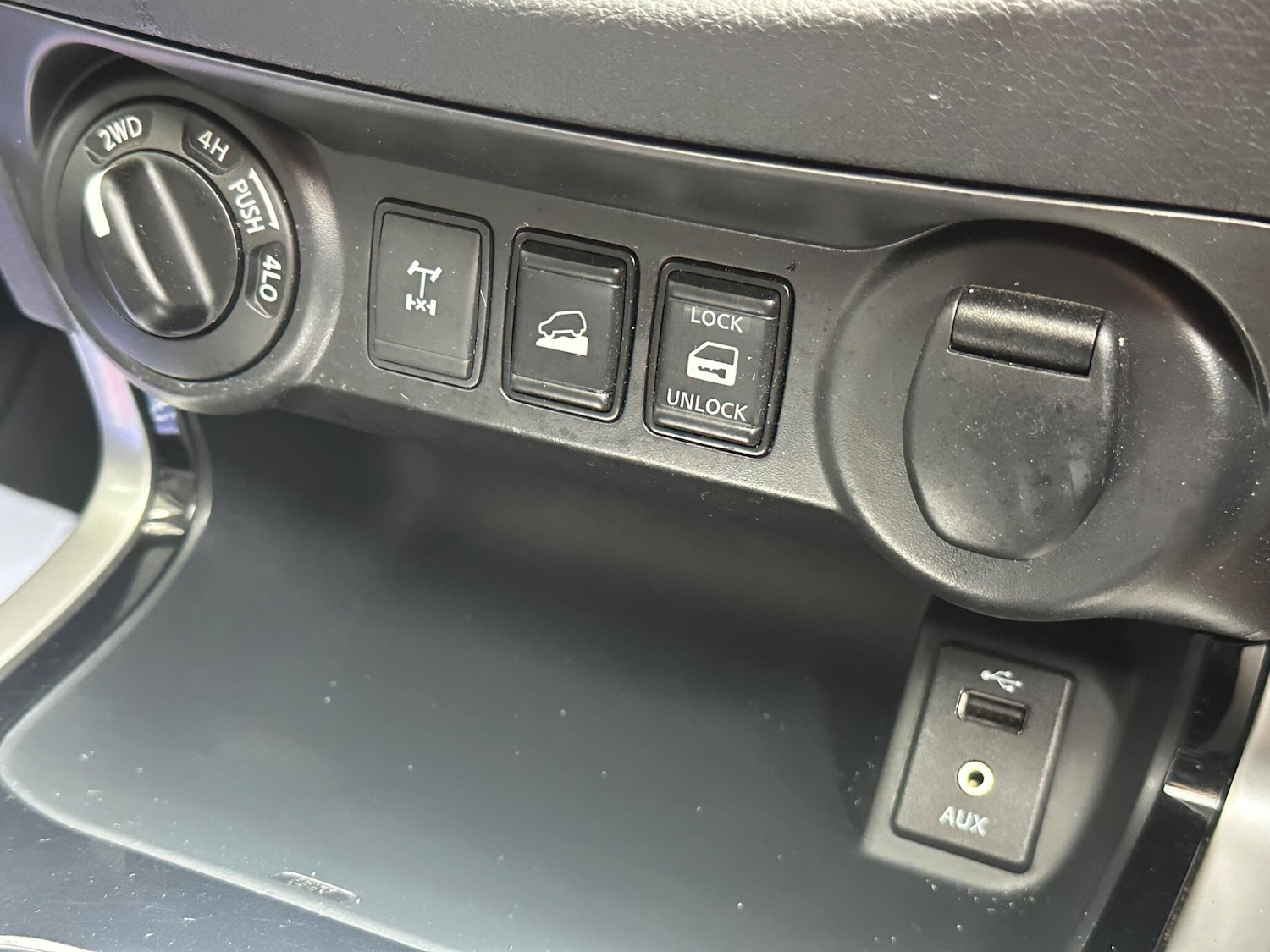 Used Nissan Navara 2018 for sale - 76001672: Photo 19