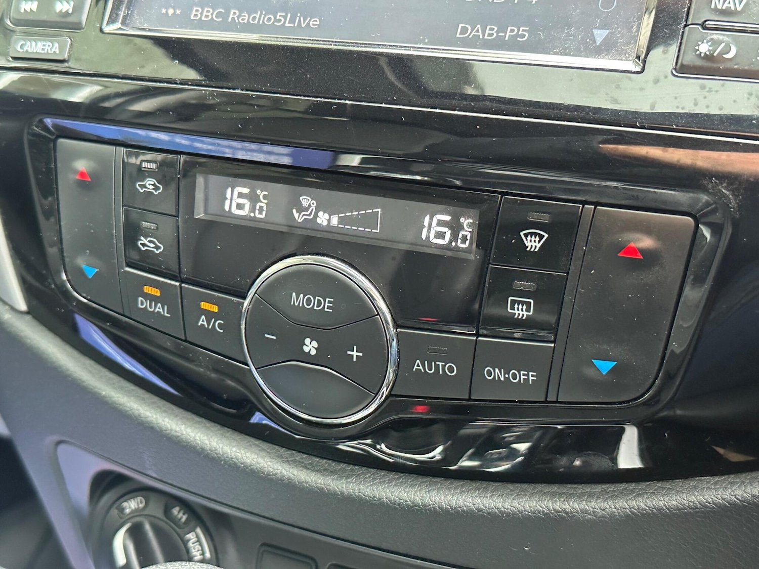 Used Nissan Navara 2018 for sale - 76001672: Photo 26