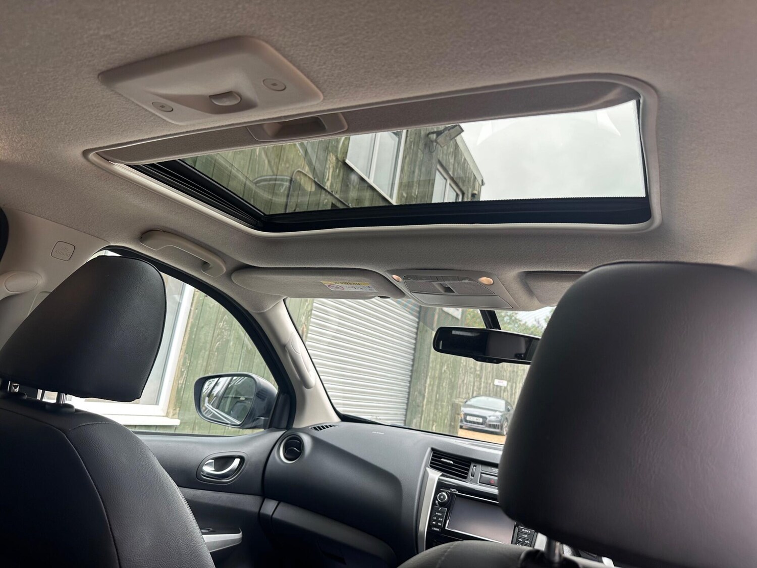 Used Nissan Navara 2018 for sale - 76001672: Photo 47