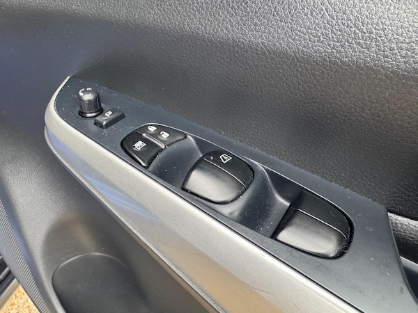 Used Nissan Navara 2020 for sale - 76259463: Photo 44