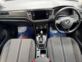 Used Volkswagen T-Roc 2020 for sale - 78891329: Photo