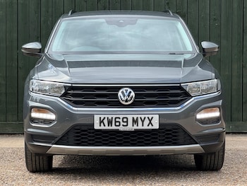 Used Volkswagen T-Roc 2020 for sale - 78891329: Photo