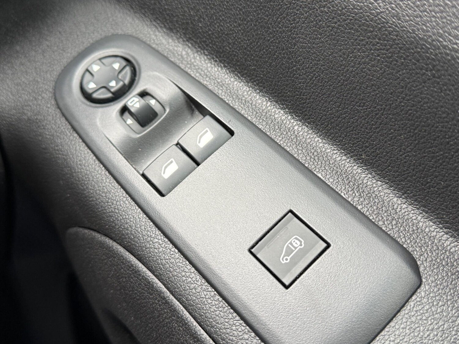 Used Peugeot Partner 2021 for sale - 77793683: Photo 21