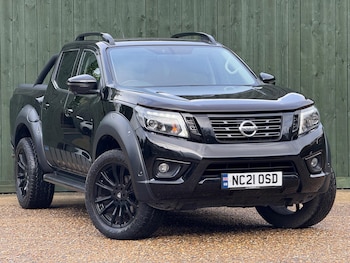 Nissan - Navara