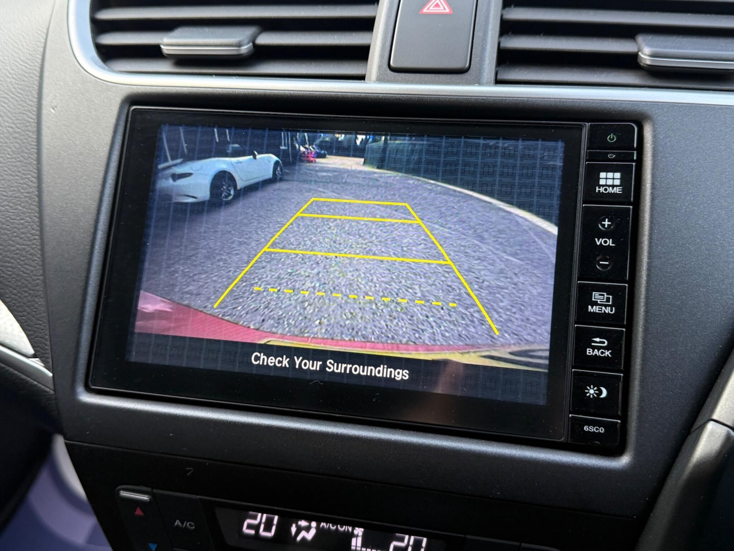 Used Honda Civic 2016 for sale - 76201016: Photo 3