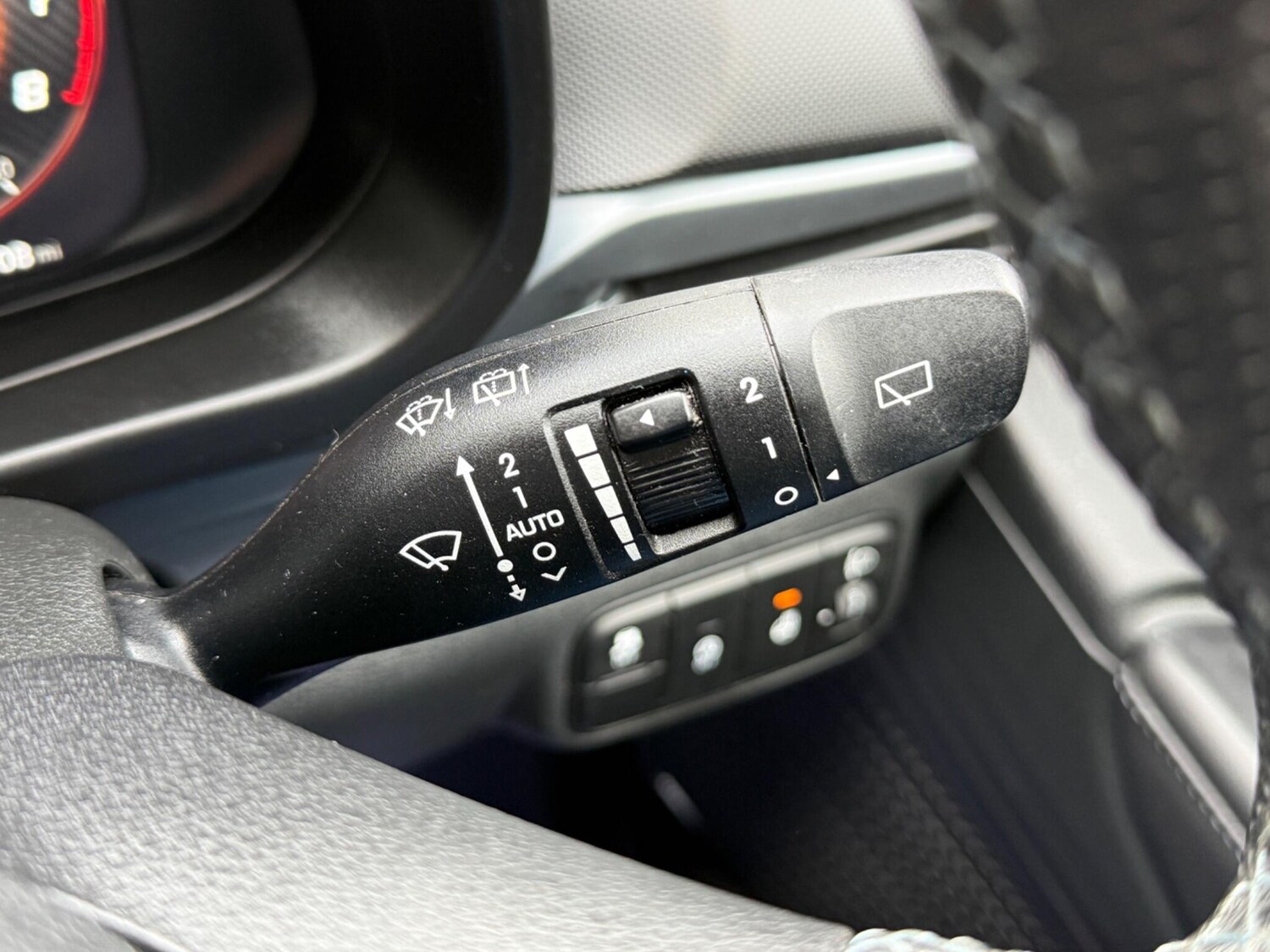 Used Hyundai i20 2023 for sale - 77469331: Photo 27