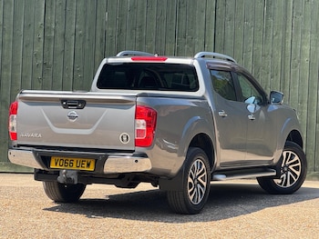 Used Nissan Navara 2016 for sale - 79411911: Photo