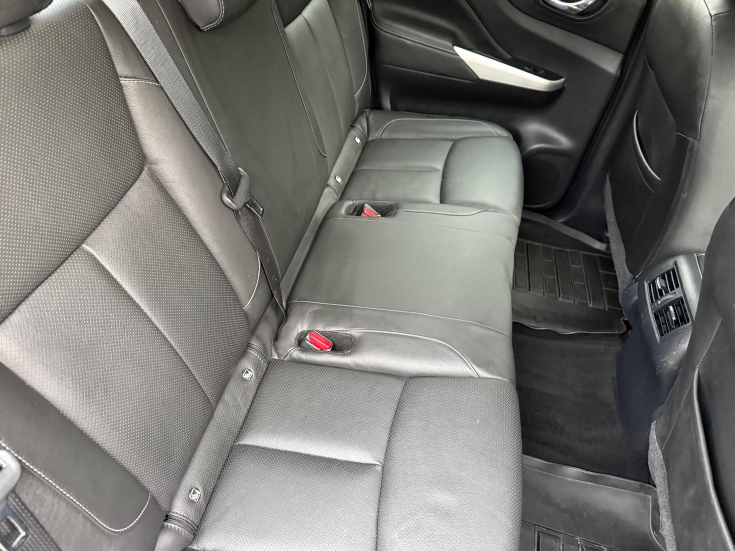 Used Nissan Navara 2019 for sale - 76592198: Photo 24