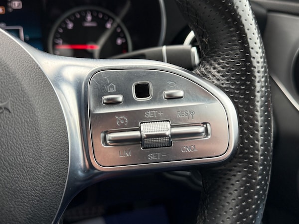 Used Mercedes-Benz C Class 2019 for sale - 76270258: Photo 34