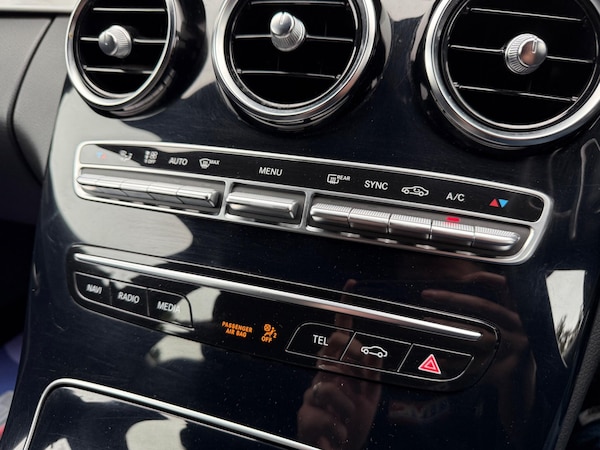 Used Mercedes-Benz C Class 2019 for sale - 76270258: Photo 38