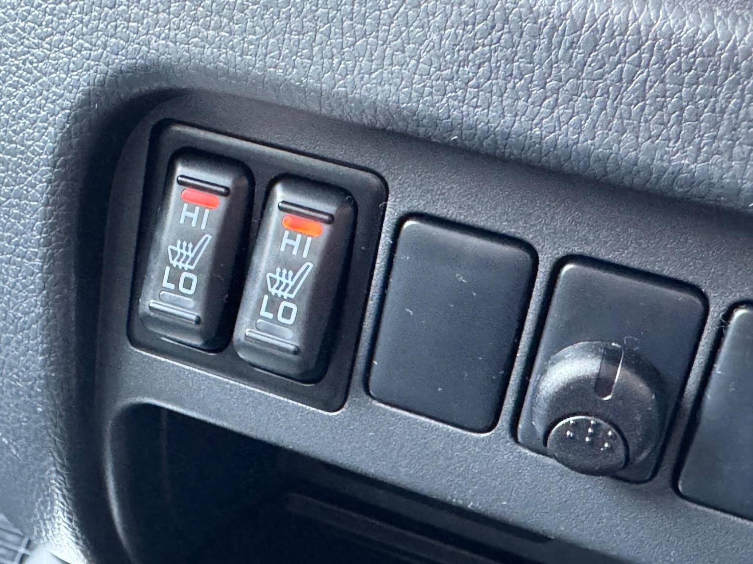 Used Mitsubishi L200 2017 for sale - 77993812: Photo 26