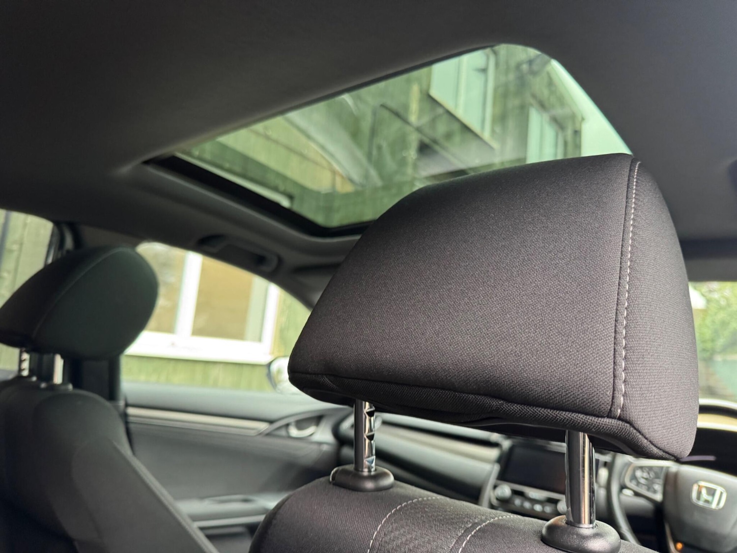 Used Honda Civic 2019 for sale - 77598247: Photo 14