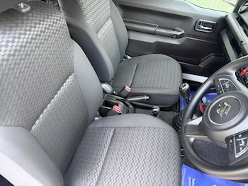 Used Suzuki Jimny 2024 for sale - 77497478: Photo