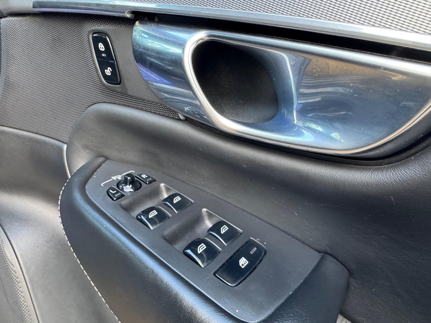 Used Volvo XC90 2018 for sale - 77229352: Photo 27