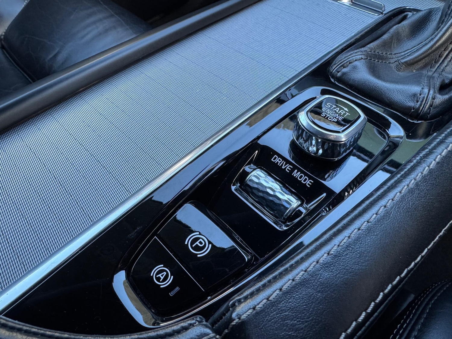 Used Volvo XC90 2018 for sale - 77229352: Photo 48