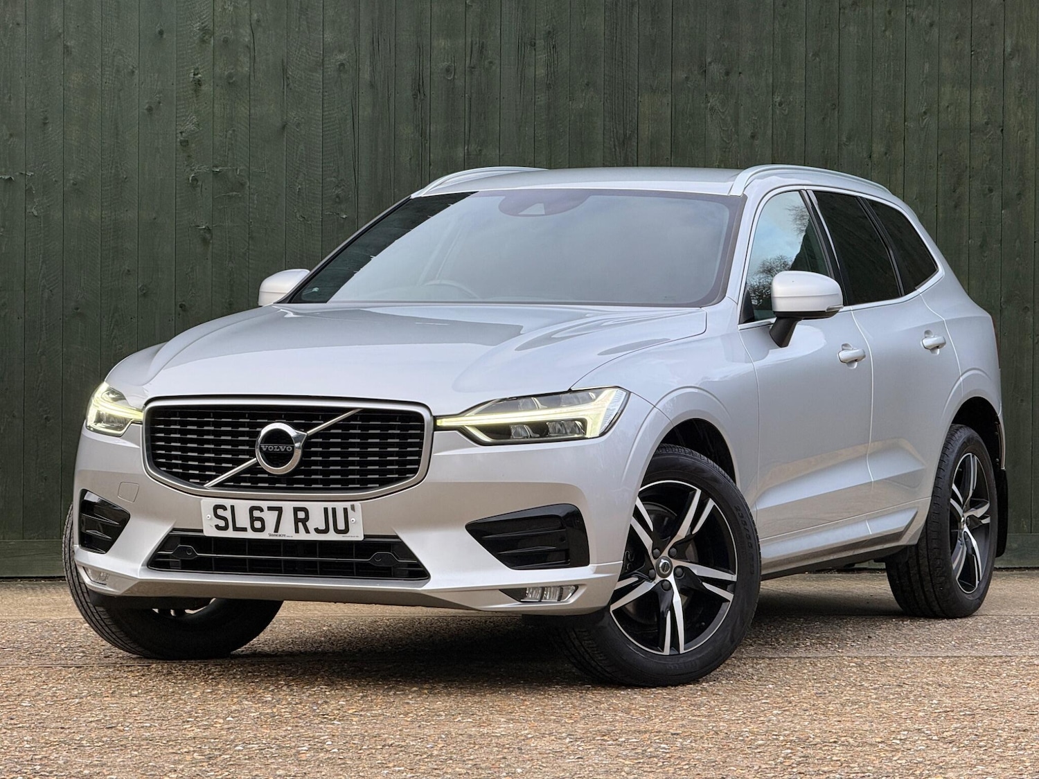 Used Volvo XC60 2017 for sale - 77497128: Photo 10