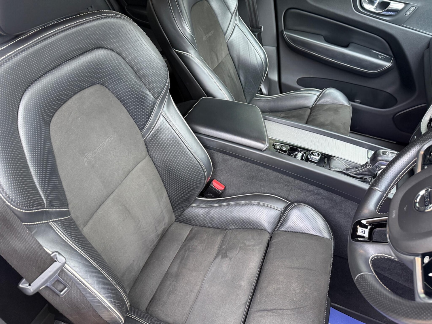 Used Volvo XC60 2017 for sale - 77497128: Photo 11