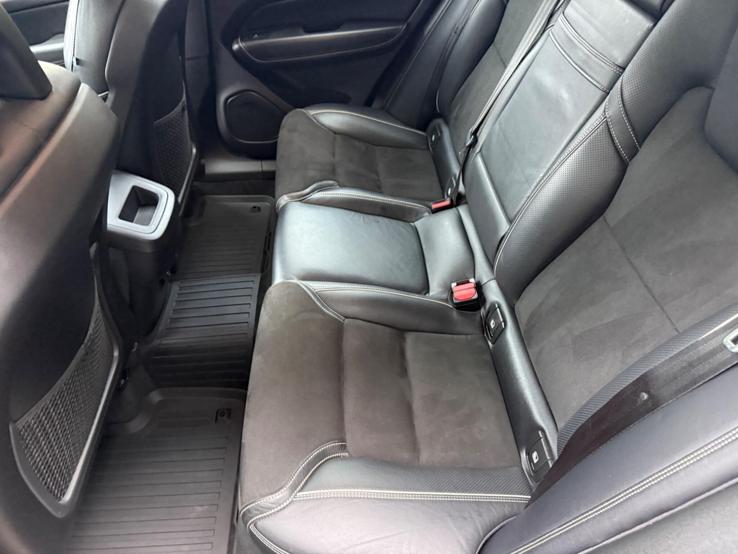 Used Volvo XC60 2017 for sale - 77497128: Photo 14