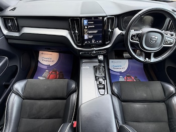 Used Volvo XC60 2017 for sale - 77497128: Photo