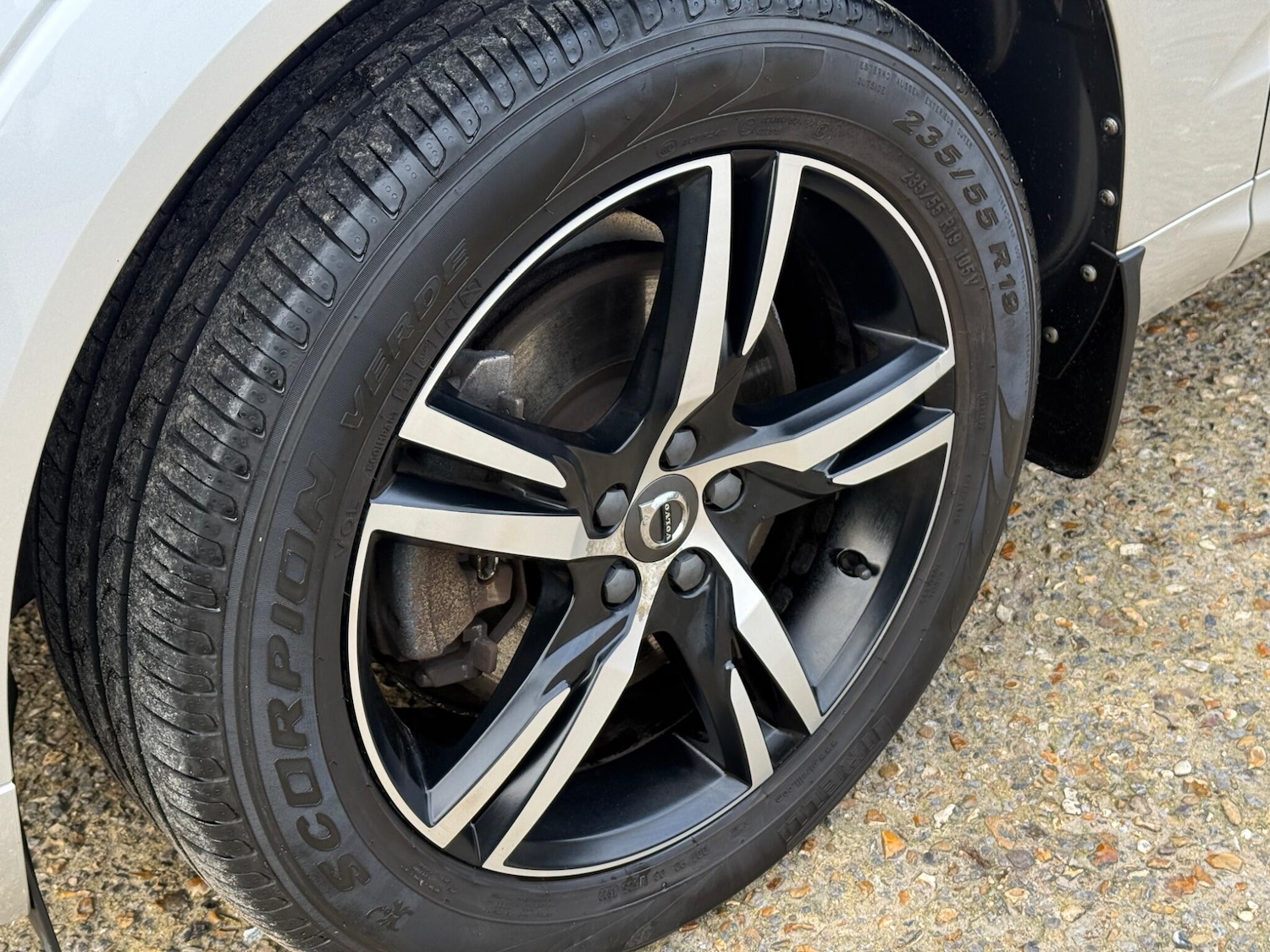 Used Volvo XC60 2017 for sale - 77497128: Photo 44