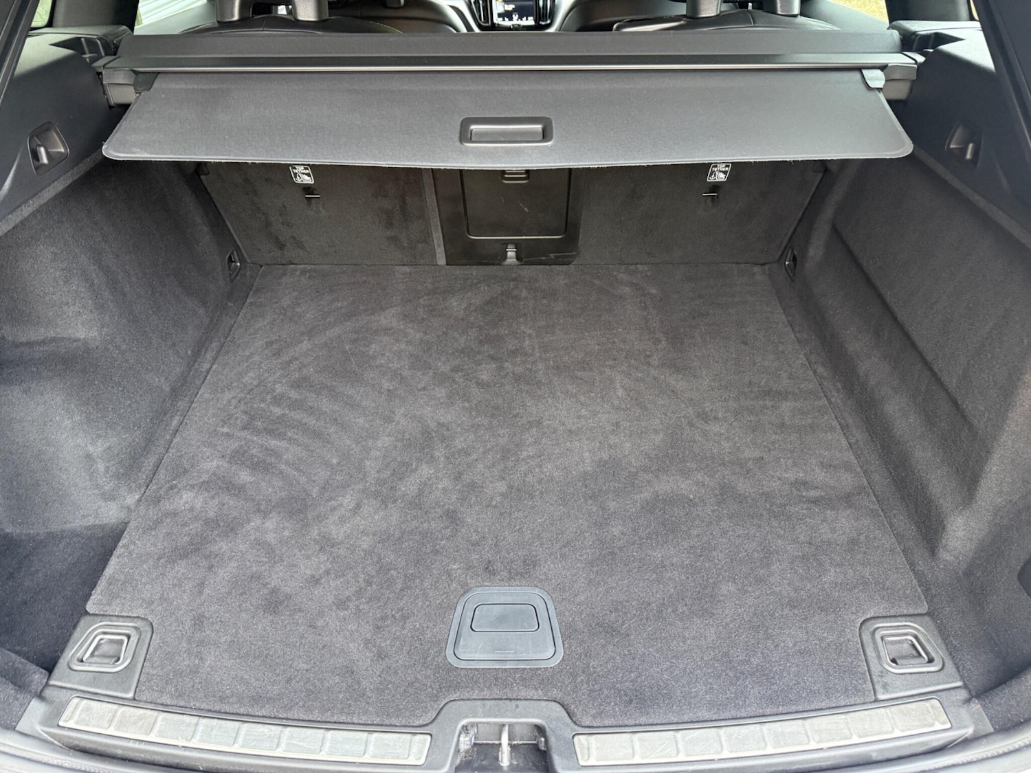 Used Volvo XC60 2017 for sale - 77497128: Photo 47