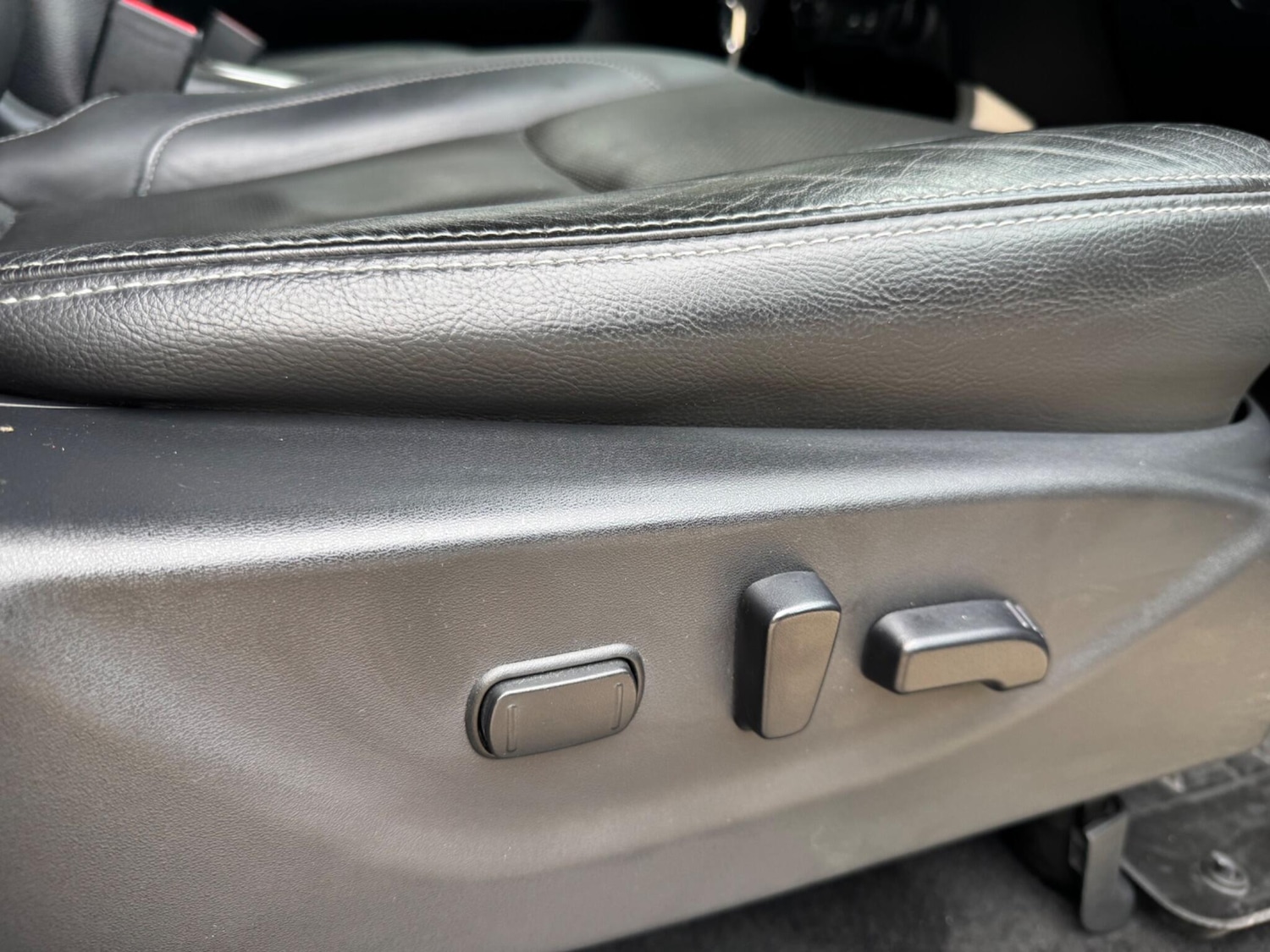 Used Nissan Navara 2018 for sale - 77993990: Photo 29