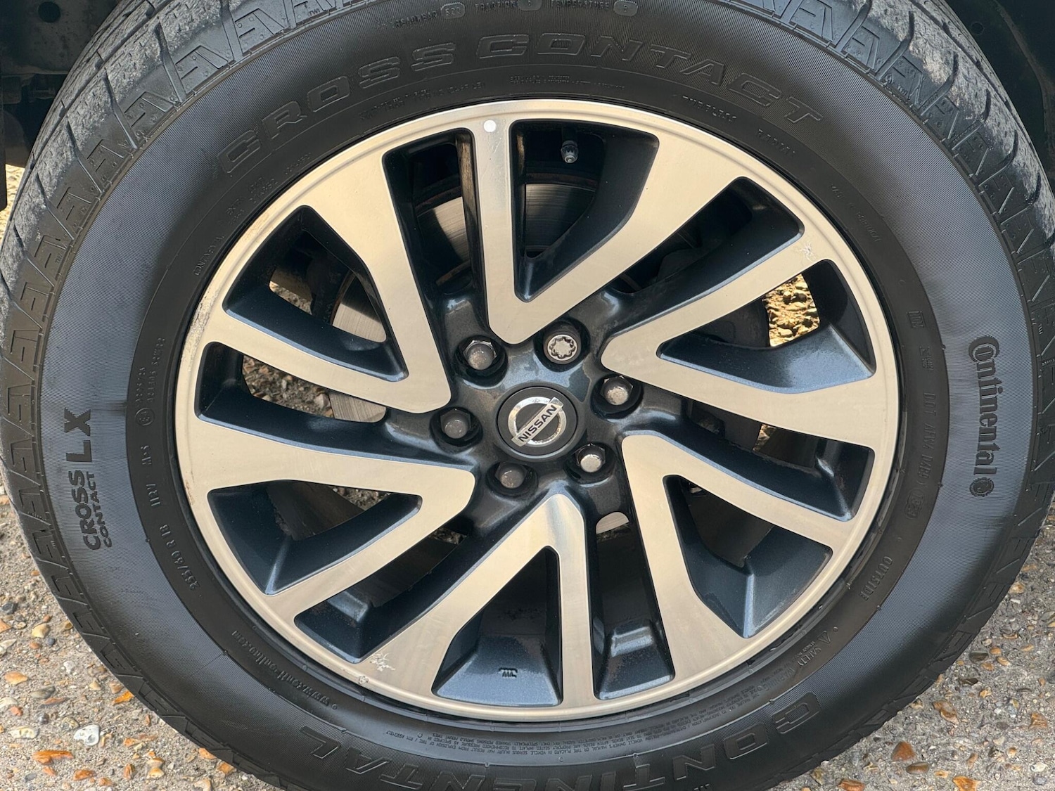 Used Nissan Navara 2018 for sale - 77993990: Photo 32