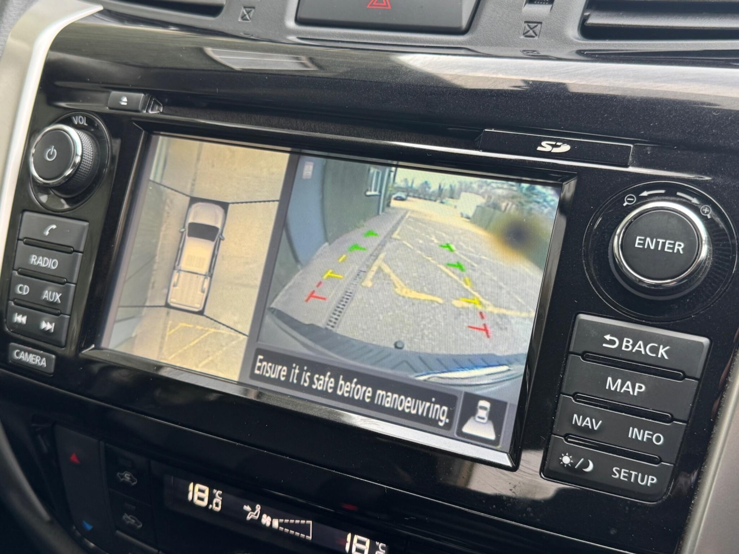 Used Nissan Navara 2018 for sale - 77993990: Photo 40