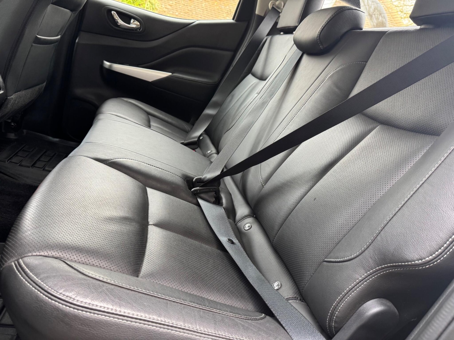 Used Nissan Navara 2018 for sale - 77993990: Photo 43