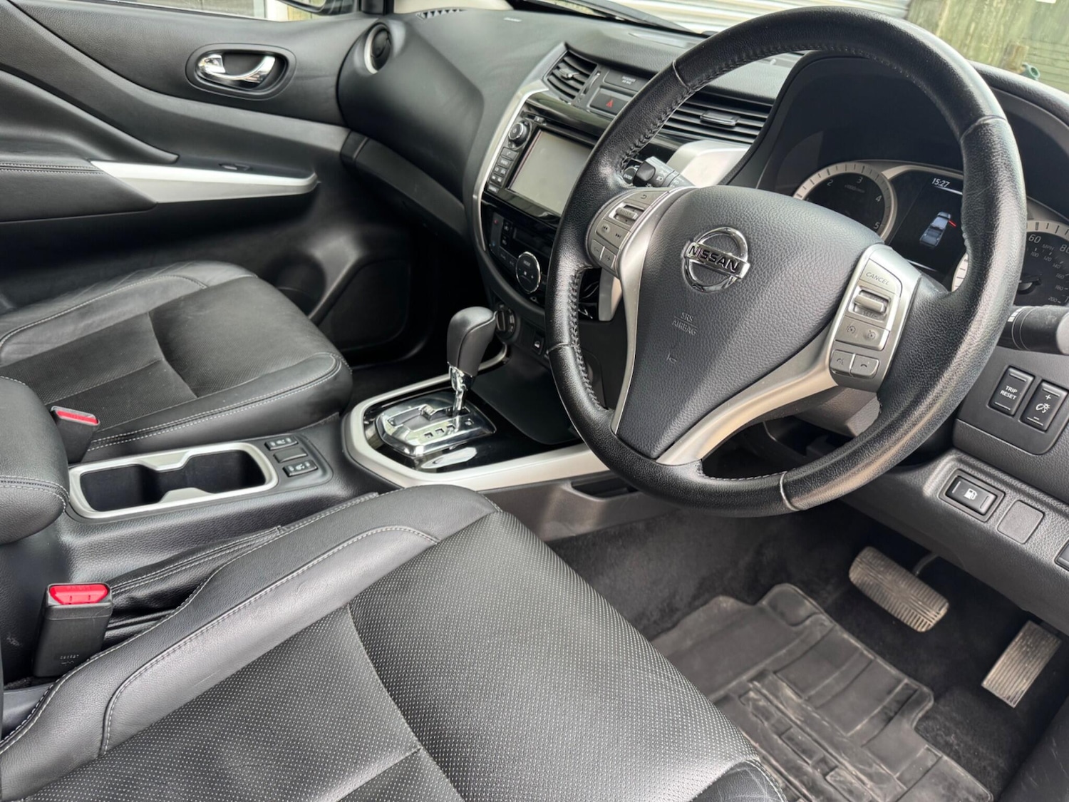 Used Nissan Navara 2018 for sale - 77993990: Photo 5