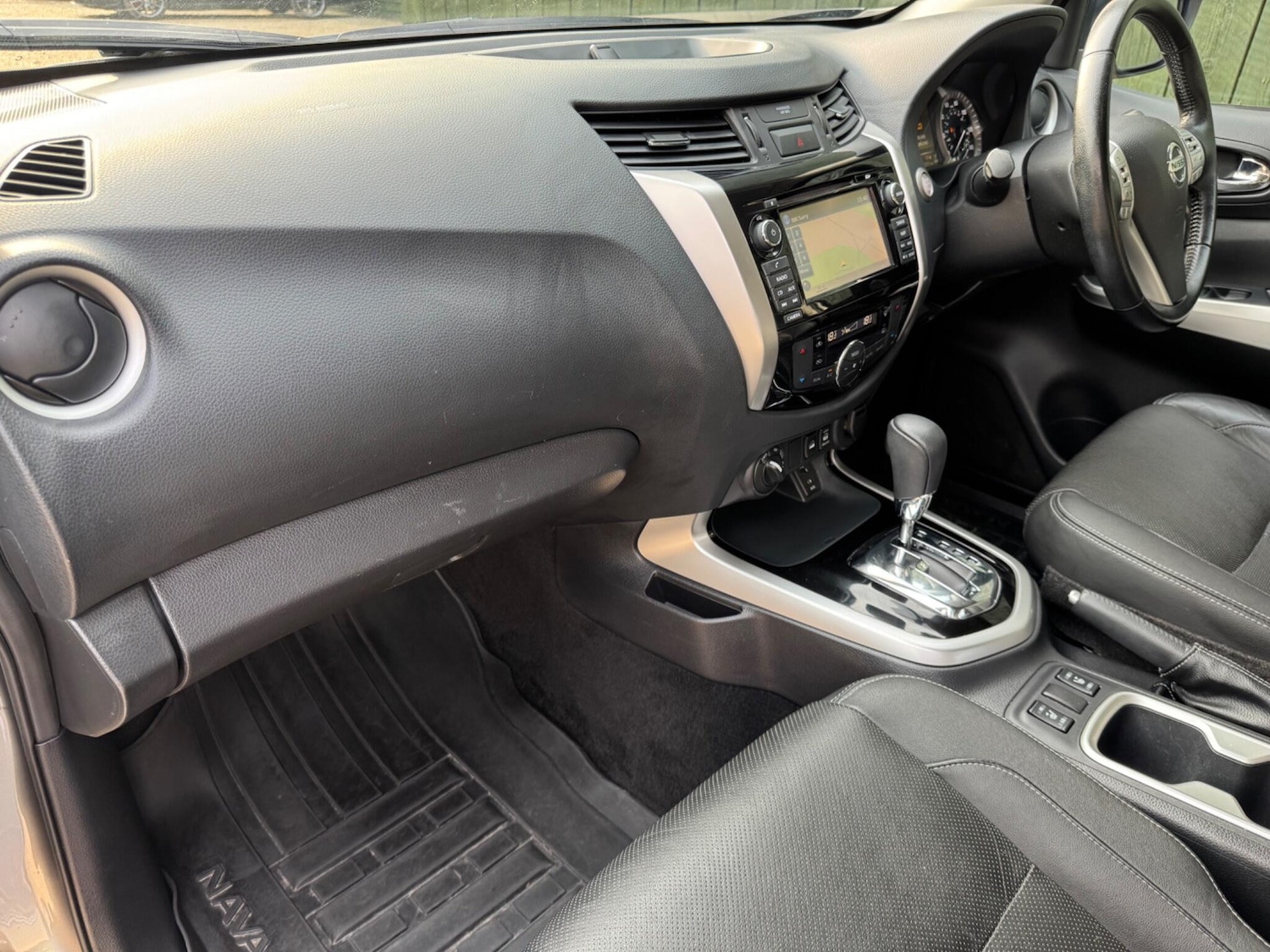 Used Nissan Navara 2018 for sale - 77993990: Photo 9