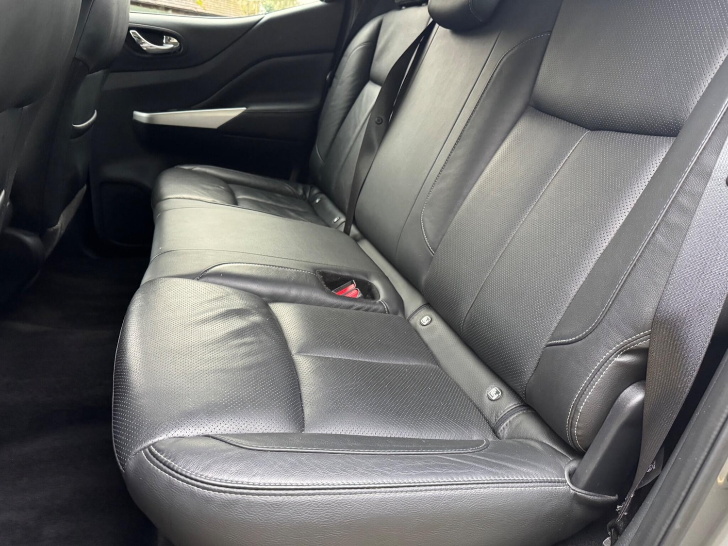 Used Nissan Navara 2020 for sale - 76832926: Photo 32