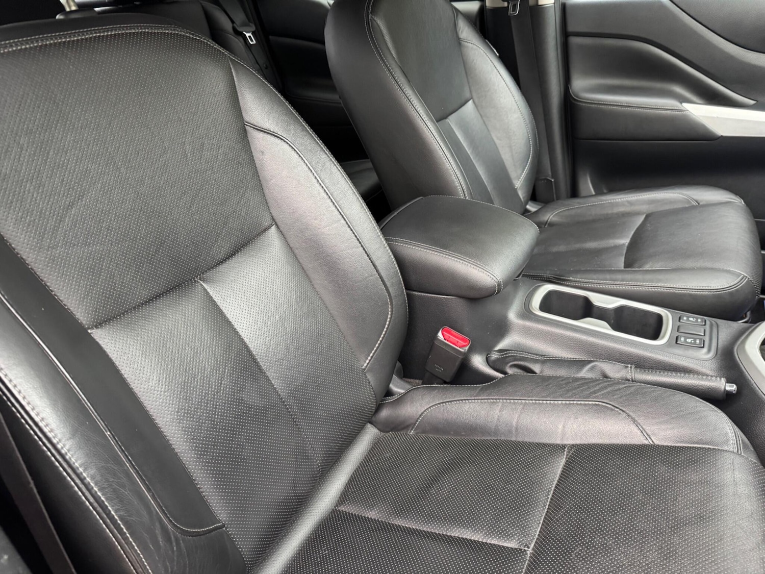 Used Nissan Navara 2020 for sale - 76832926: Photo 47