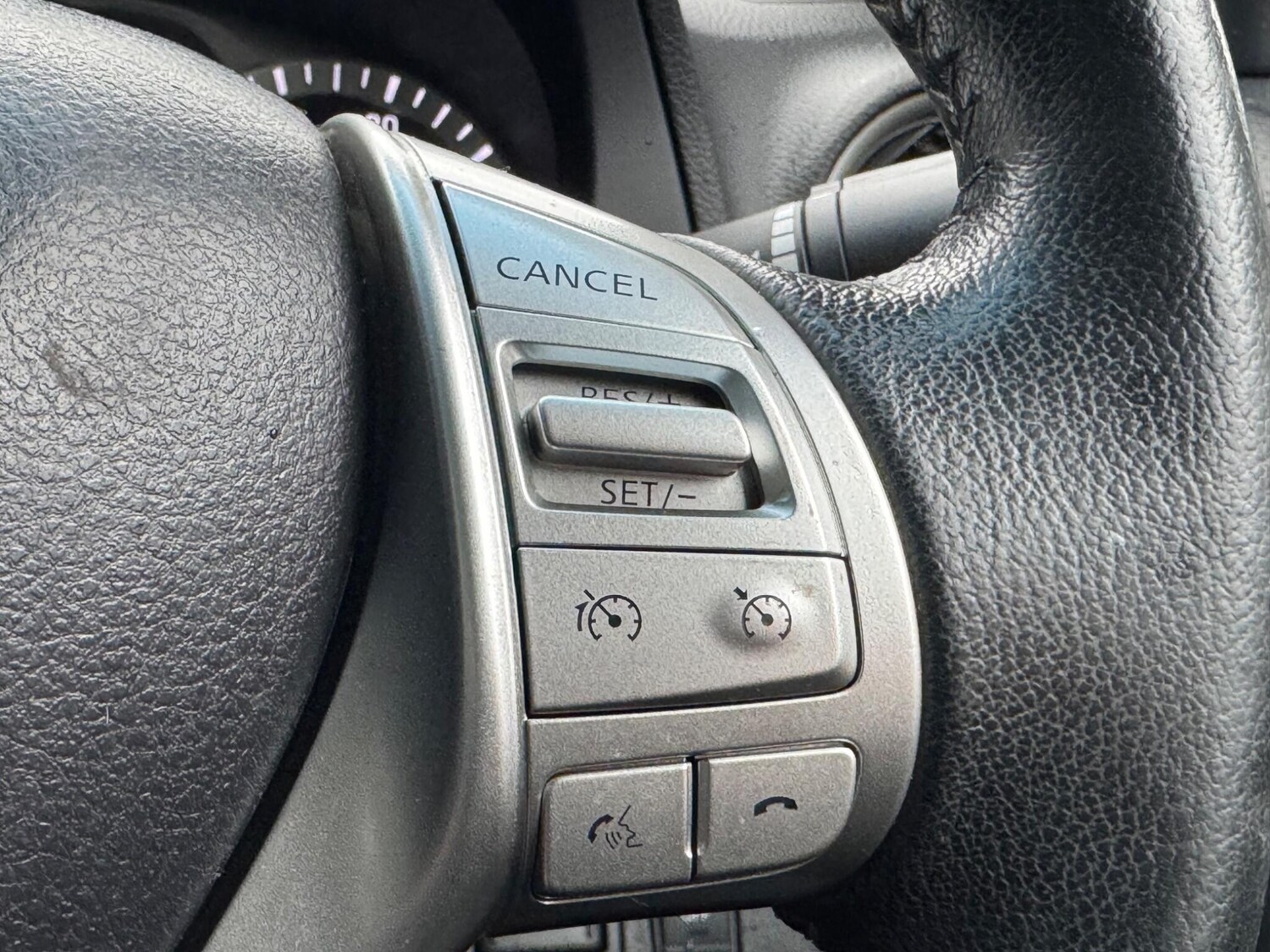 Used Nissan Navara 2018 for sale - 77191331: Photo 35