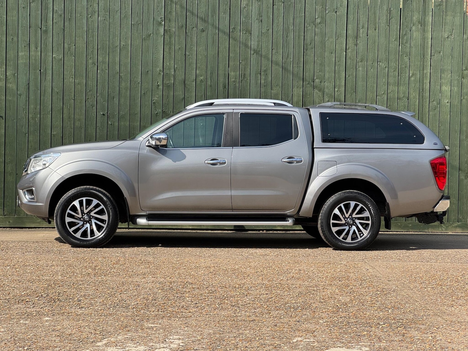 Used Nissan Navara 2016 for sale - 77970361: Photo 10