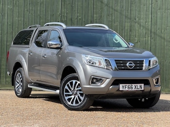 Used Nissan Navara 2016 for sale - 77970361: Photo