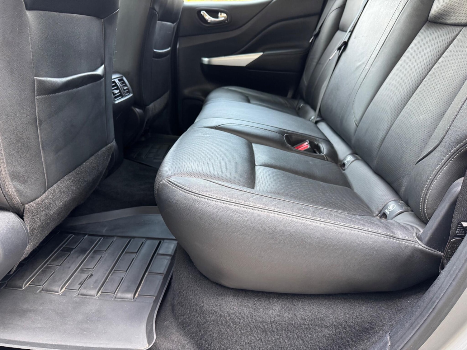 Used Nissan Navara 2016 for sale - 77970361: Photo 42