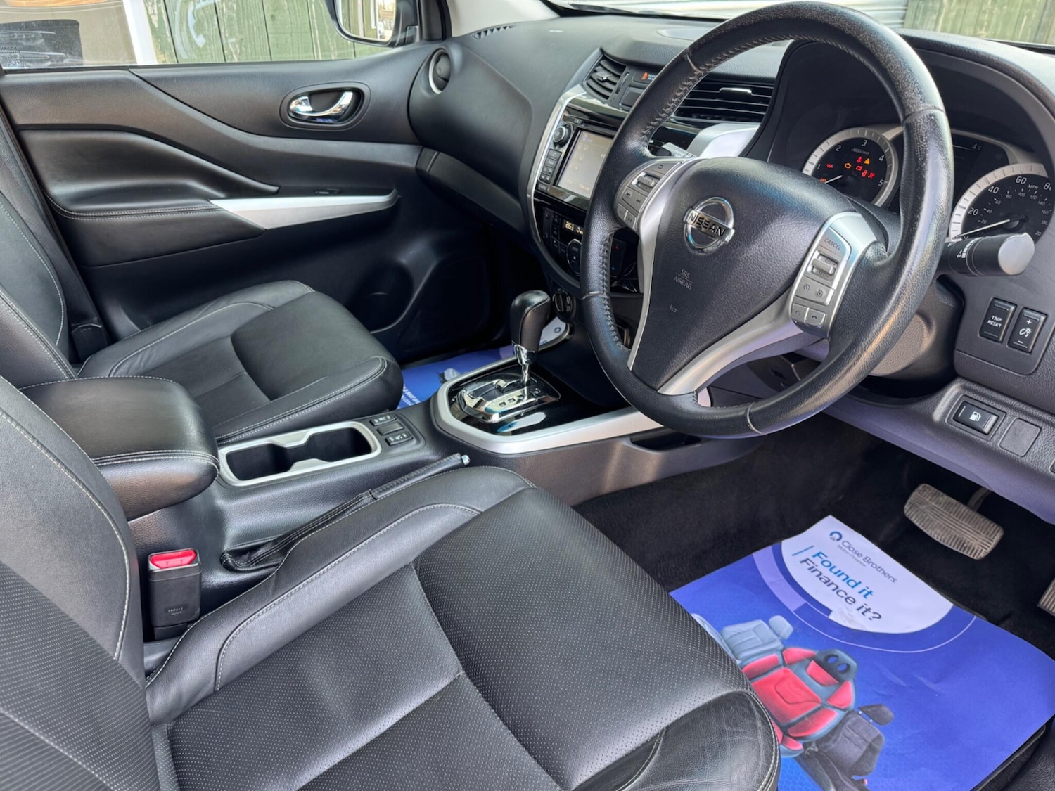 Used Nissan Navara 2016 for sale - 77970361: Photo 5