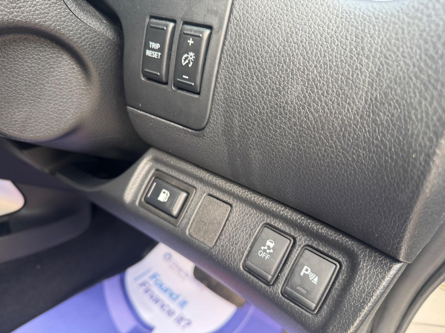 Used Nissan Navara 2018 for sale - 77131604: Photo 25