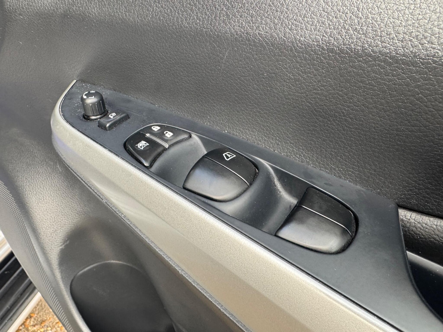 Used Nissan Navara 2018 for sale - 77131604: Photo 26