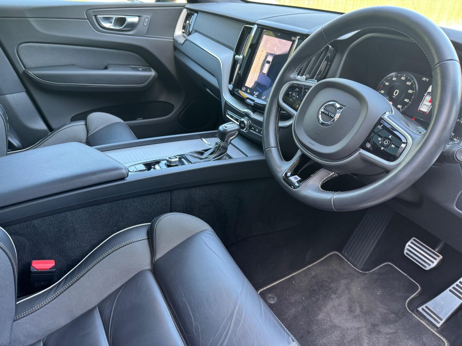 Used Volvo XC60 2019 for sale - 78170309: Photo 16