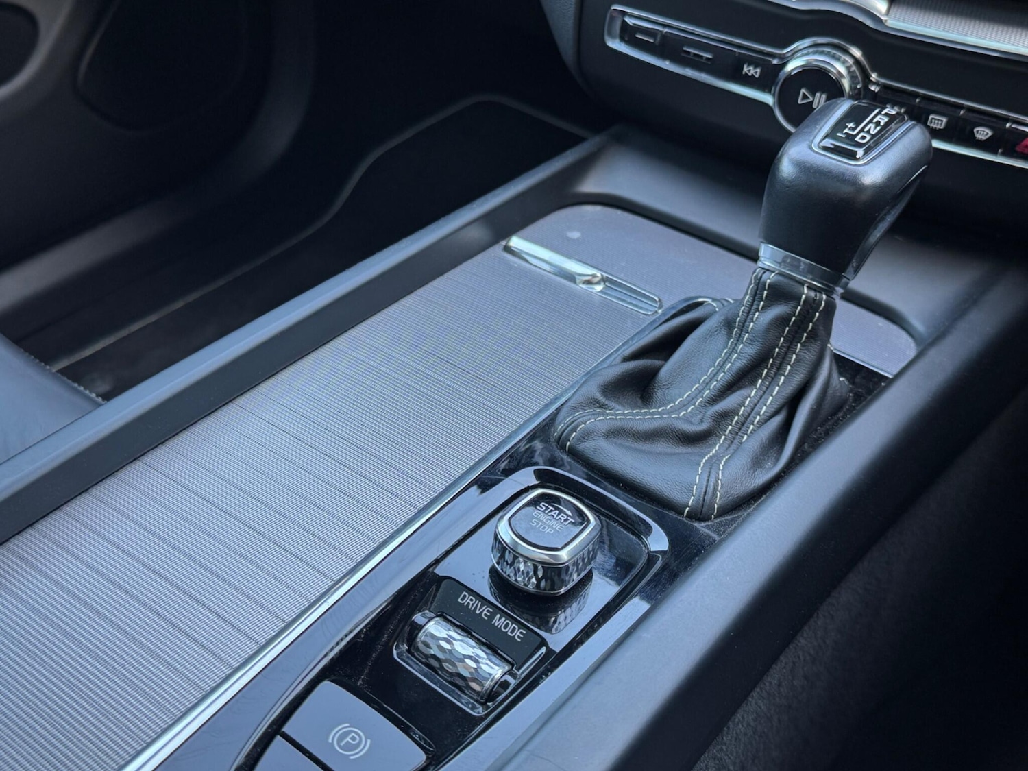 Used Volvo XC60 2019 for sale - 78170309: Photo 17